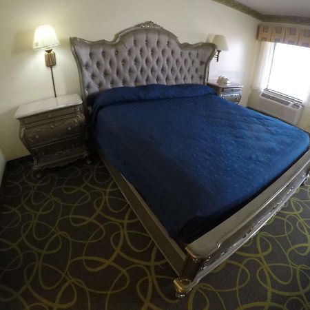 Luxe Romantic Suites Dolton Εξωτερικό φωτογραφία