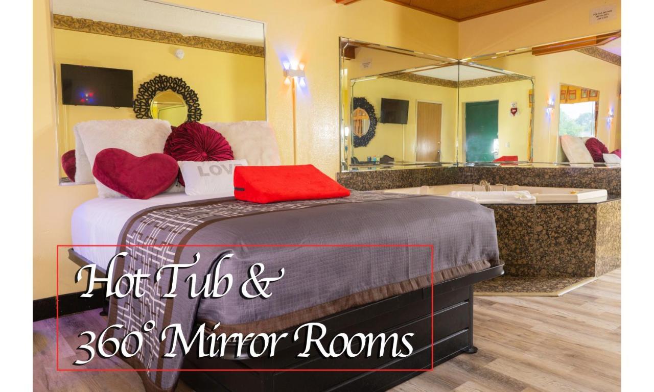 Luxe Romantic Suites Dolton Εξωτερικό φωτογραφία