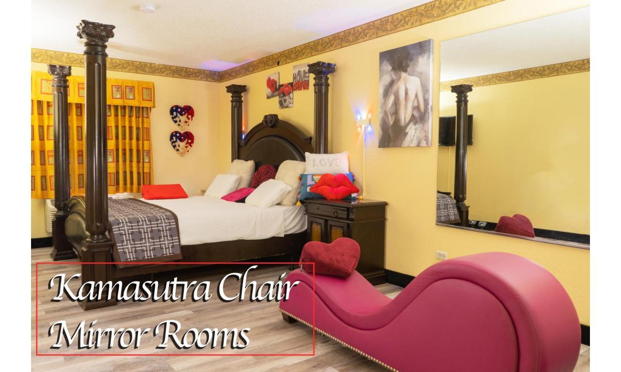 Luxe Romantic Suites Dolton Εξωτερικό φωτογραφία