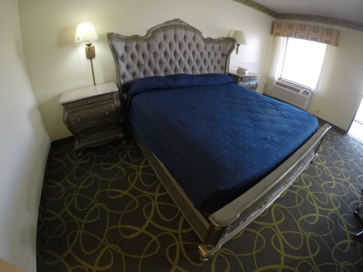 Luxe Romantic Suites Dolton Εξωτερικό φωτογραφία